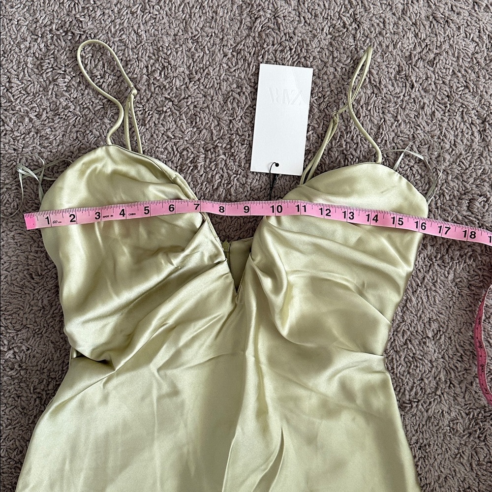 NWT Sweetheart Neck Satin Midi Dress - Picture 8 of 16